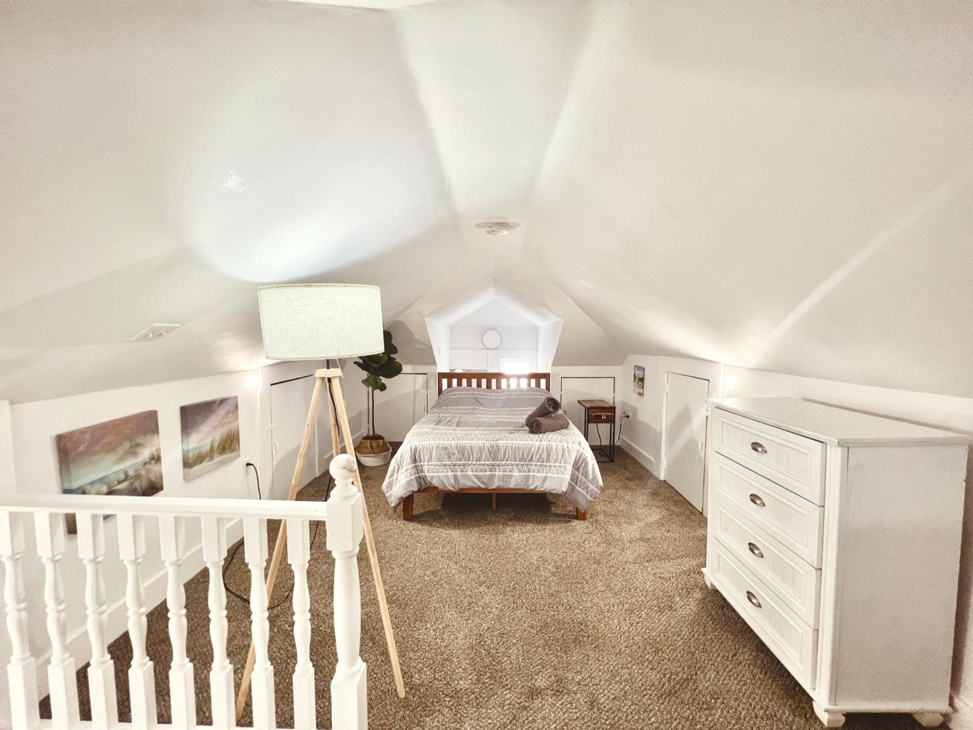Entire Lovely 3 Bedroom, 2 Bathroom Apartment! 1 Block To The Beach And Boardwalk! 와일드우드 외부 사진